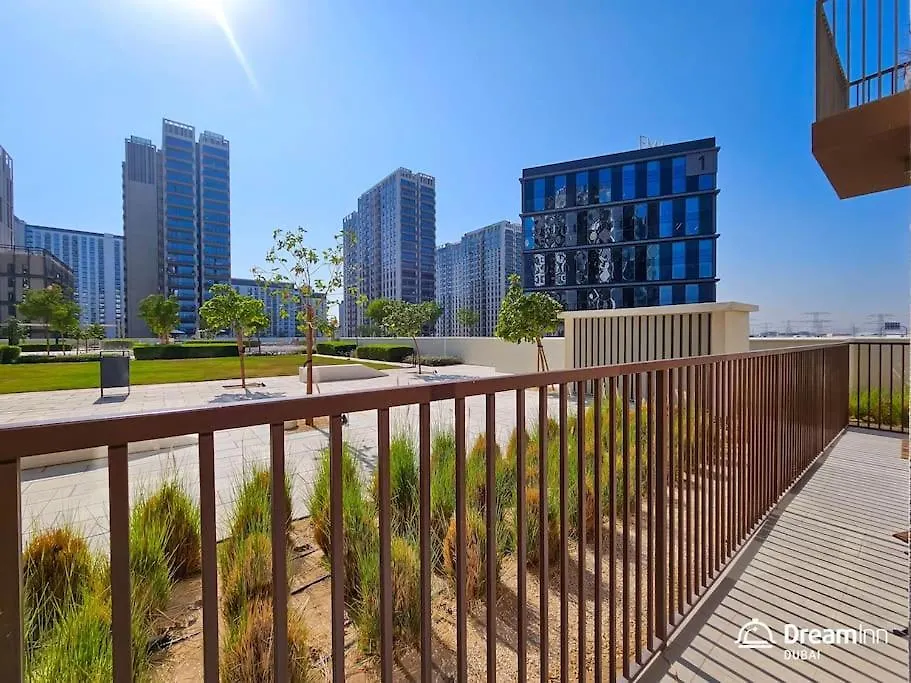 Modern 2-Br Work Space Dubai Hills Collective 0*,